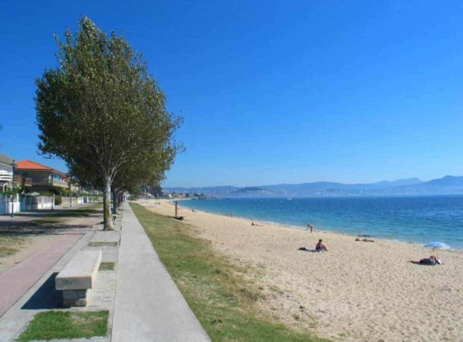 Atico En La Playa De Cangas Esterno foto